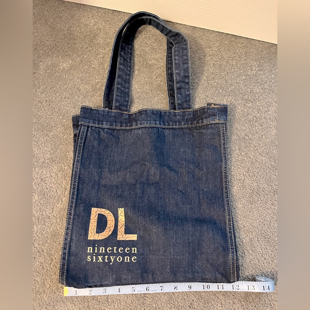 DL1961 Denim tote bag
